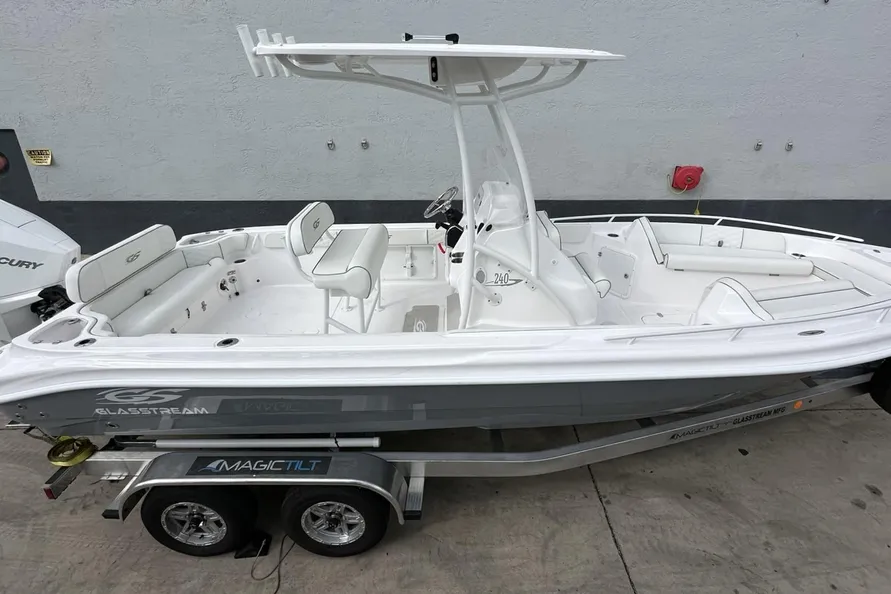 2025 Glasstream 240 CCX