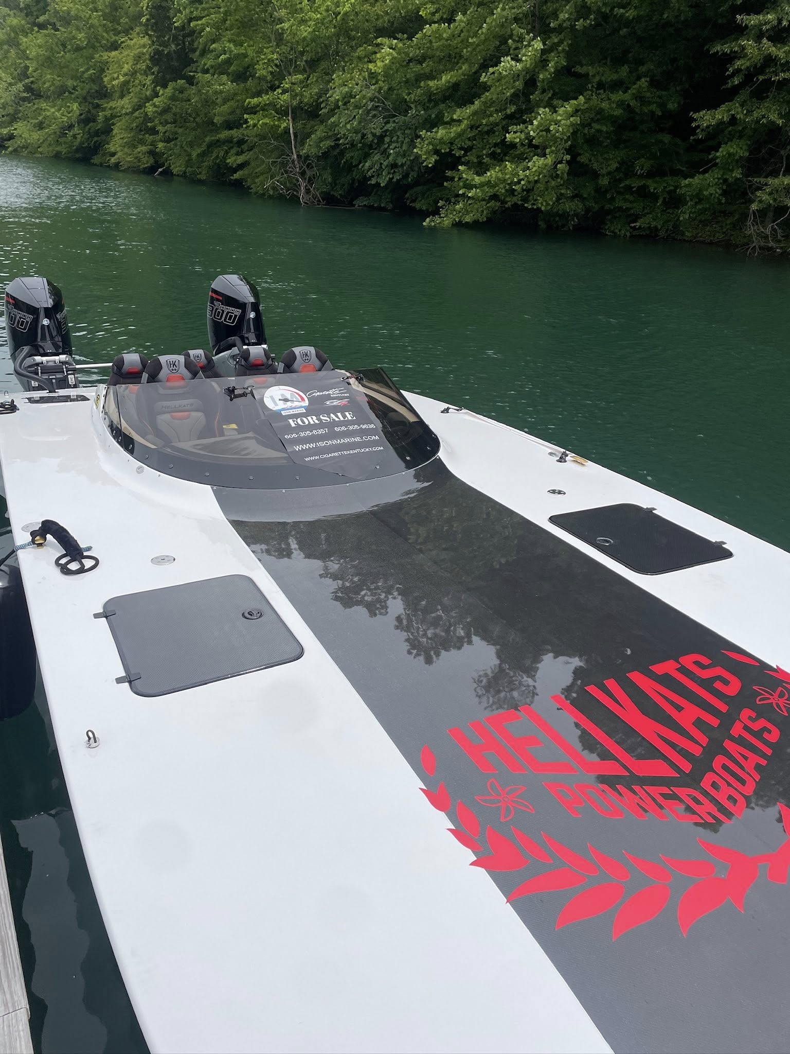 2025 Hellcat 32 Catamaran